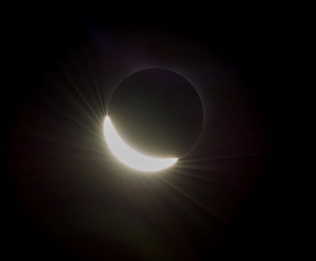 Eclipse solar total em 2017 visto de Madras, em Oregon / NASA/Aubrey Gemignani