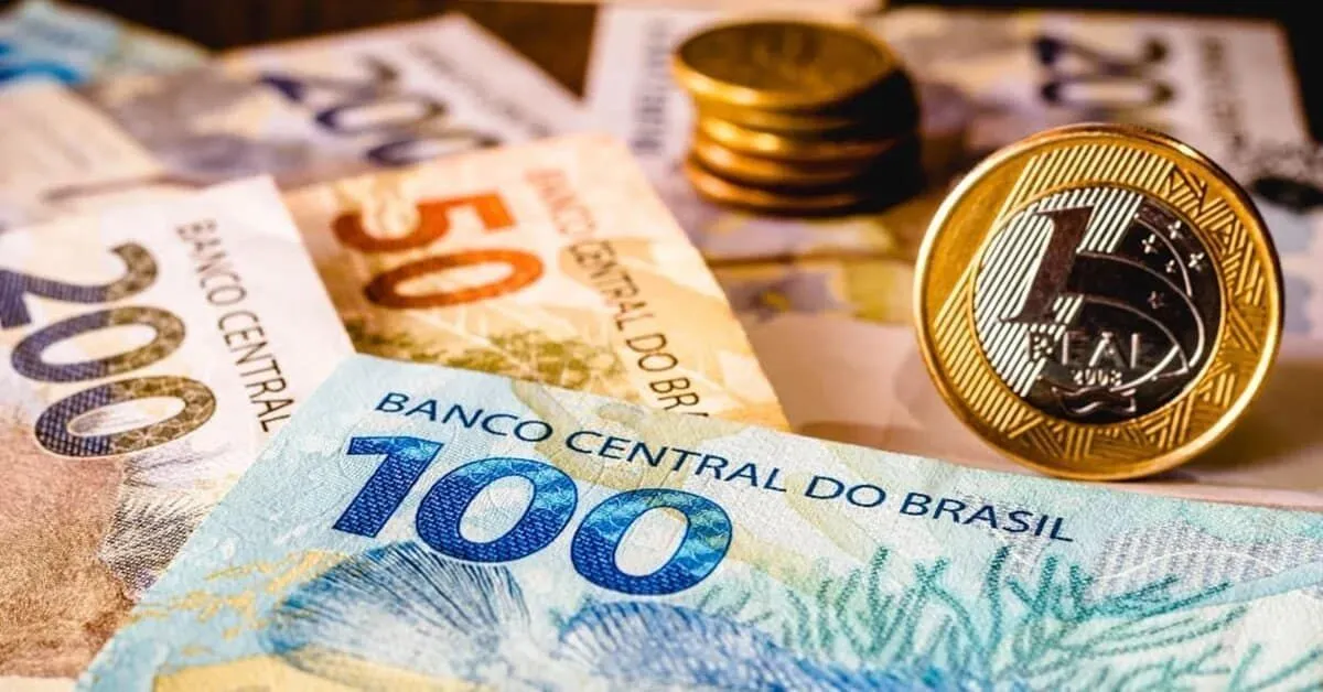 Dinheiro/Moeda-Real : Para 2025. projeção teve ligeira alta, para 3,75%, ante 3,74%, apontou o Focus. Reprodução/Banco Central